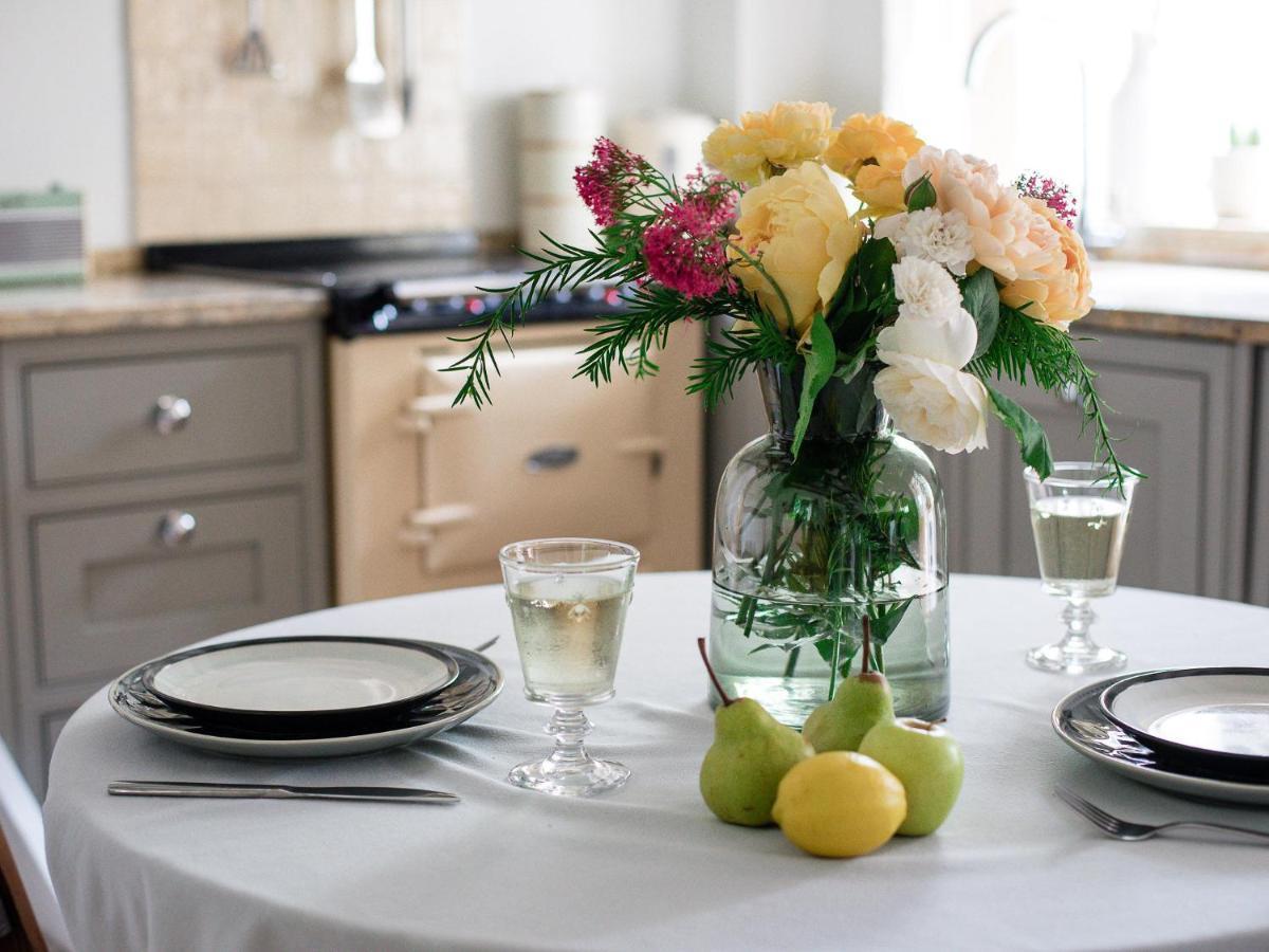 Climbing Rose Cottage - Dog Friendly - Peaceful Cotswold Cottage Adlestrop Esterno foto